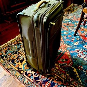 Briggs & Riley luggage, 22 inch, Style U122CX-7 olive green